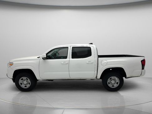 Used 2023 Toyota Tacoma SR AWD/4WD image 7