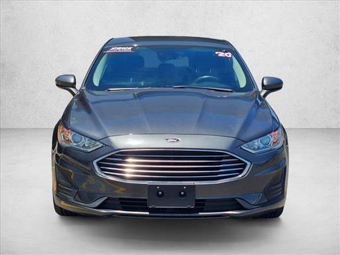 Used 2020 Ford Fusion SE FWD image 3