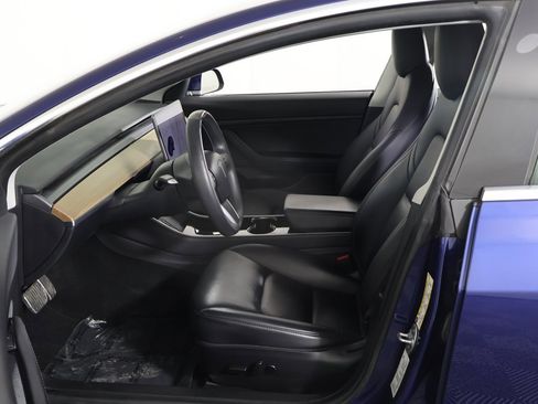 Used 2020 Tesla Model 3 Standard Range image 28