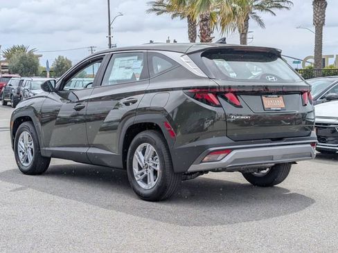 New 2026 Hyundai Tucson SE FWD image 3