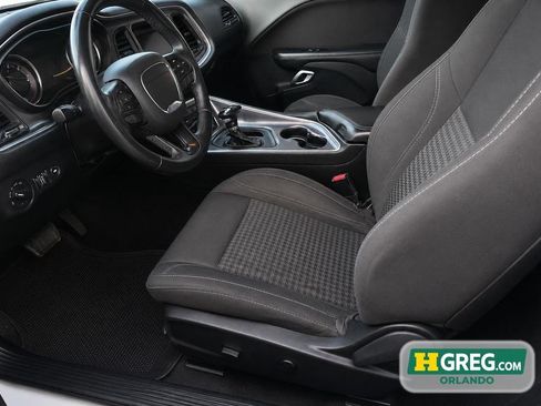 Used 2018 Dodge Challenger SXT RWD image 10