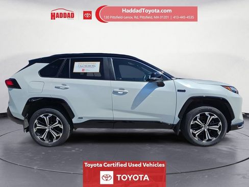 Certified 2024 Toyota RAV4 XSE w/ Weather Package AWD/4WD image 7
