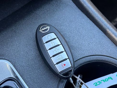 Used 2025 Nissan Altima 2.5 SV image 21