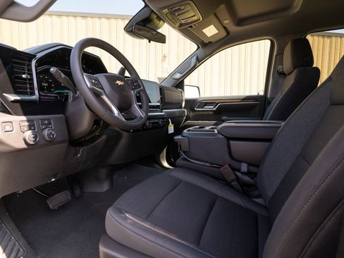 New 2025 Chevrolet Silverado 1500 LT image 11