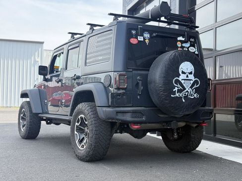 Used 2016 Jeep Wrangler Unlimited Rubicon image 3