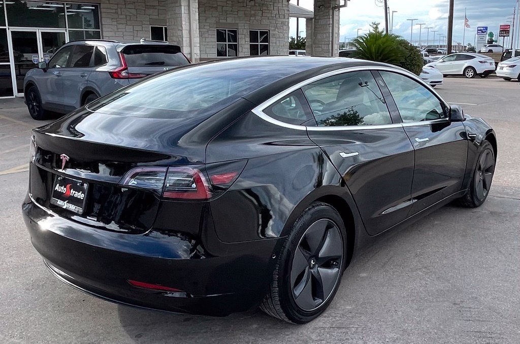 Used 2019 Tesla Model 3 Standard Range Plus RWD image 3