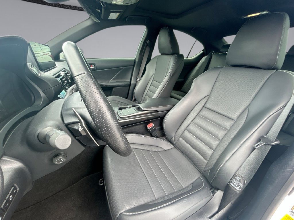 Used 2023 Lexus IS 350 F Sport RWD image 18