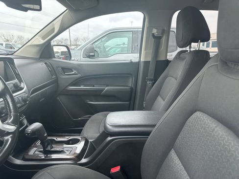 Used 2016 GMC Canyon SLE w/ Nightfall Edition image 27