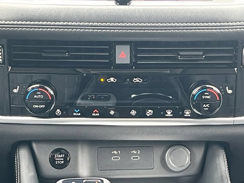 New 2026 Nissan Rogue Platinum w/ Platinum Premium Package AWD/4WD image 5