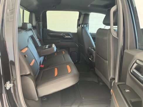 Used 2024 GMC Sierra 1500 AT4 w/ Technology Package image 32