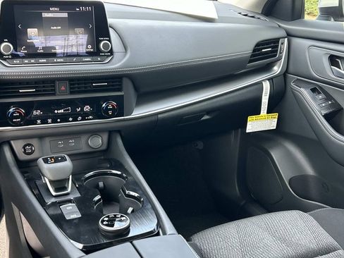 New 2026 Nissan Rogue SV AWD/4WD image 24