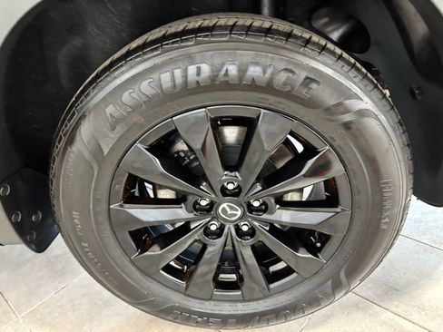 Certified 2025 MAZDA CX-50 AWD 2.5 S w/ Premium Package image 11