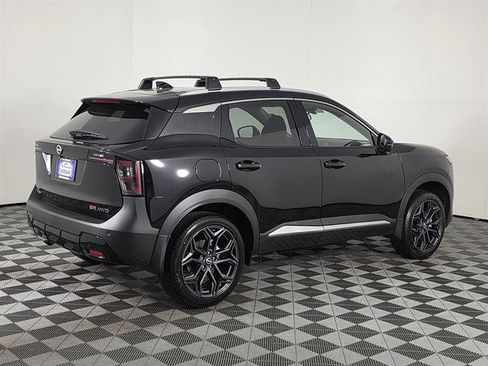 New 2026 Nissan Kicks SR AWD/4WD image 3