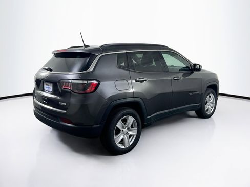 Used 2022 Jeep Compass Latitude image 5