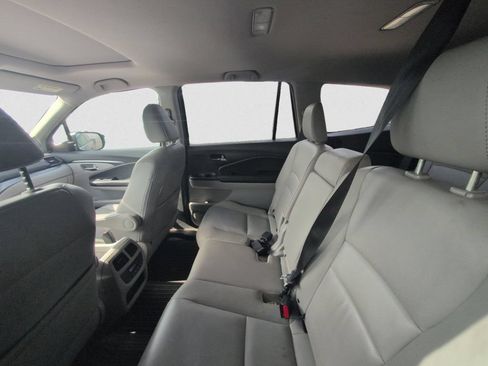 Used 2017 Honda Pilot EX-L image 10