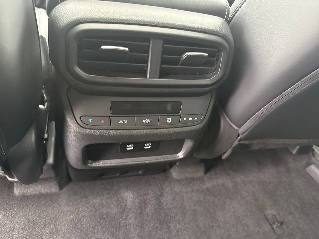 Certified 2026 Honda Pilot Touring image 23