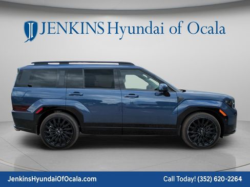 Certified 2025 Hyundai Santa Fe Calligraphy FWD image 2