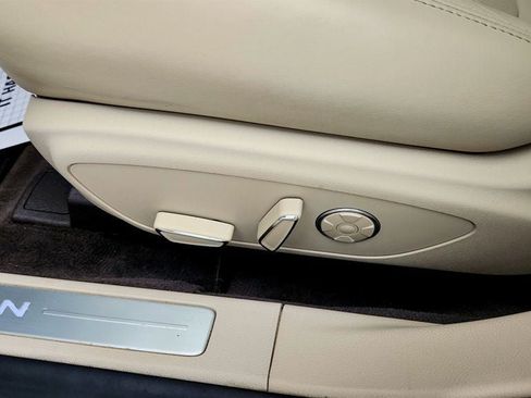 Used 2017 Lincoln MKZ Reserve FWD image 12