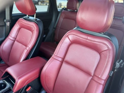 Used 2024 Lincoln Corsair Grand Touring w/ Equipment Group 302A image 9