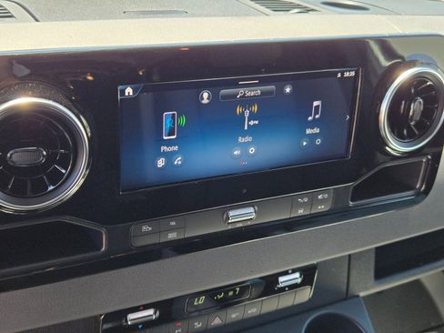 New 2025 Mercedes-Benz Sprinter 2500 image 31