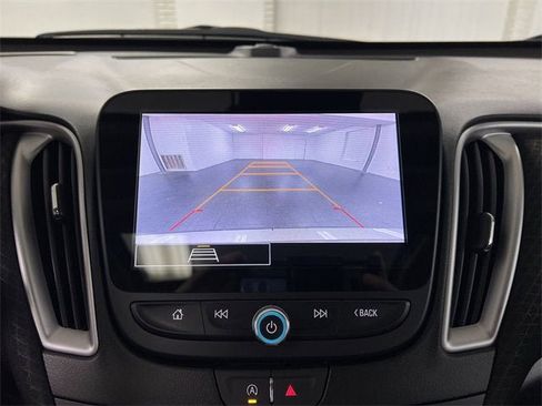 Used 2024 Chevrolet Malibu LT image 14