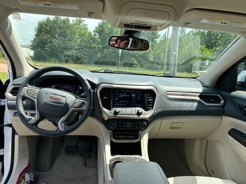 Used 2023 GMC Acadia Denali AWD/4WD image 37