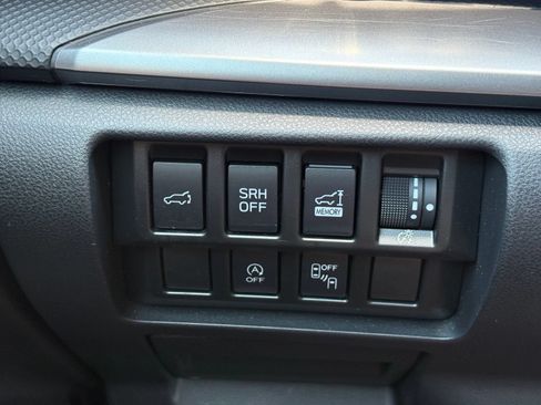 Certified 2022 Subaru Forester Premium AWD/4WD image 17