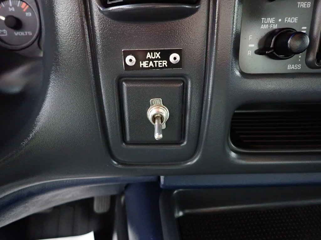 Used 1999 Chevrolet Express 3500 RWD image 3