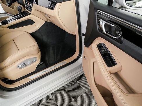 New 2026 Porsche Macan S image 26