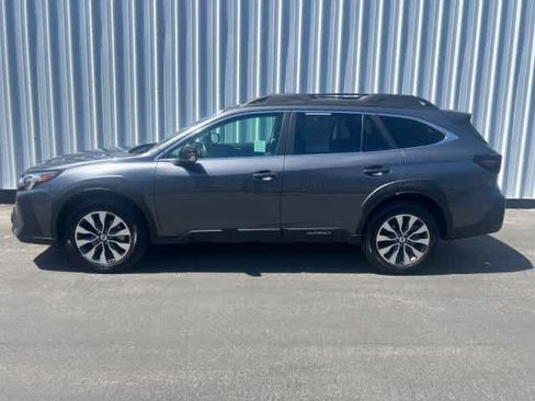 Used 2024 Subaru Outback Limited AWD/4WD image 3