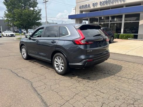 Used 2023 Honda CR-V EX-L image 10