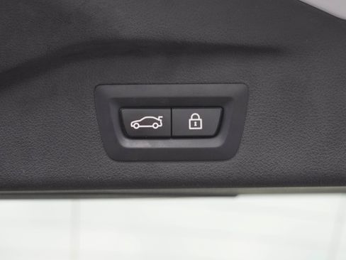 Used 2021 BMW X7 xDrive40i w/ Premium Package AWD/4WD image 40