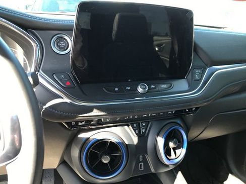 Used 2025 Chevrolet Blazer RS w/ Driver Confidence II Package image 8