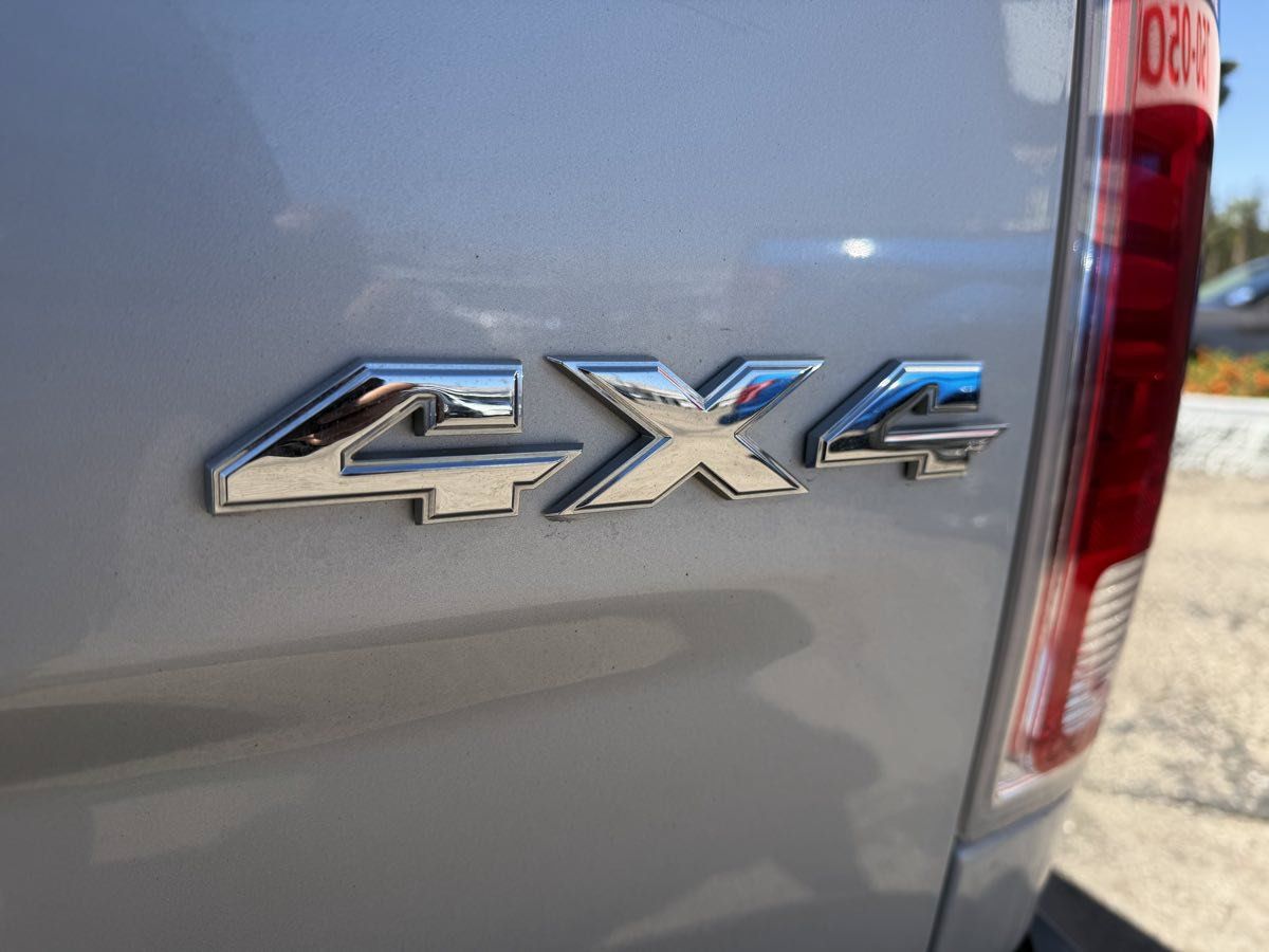 Used 2017 RAM 1500 Laramie AWD/4WD image 6
