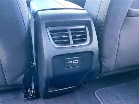 Used 2025 Chevrolet Blazer LT AWD/4WD image 10