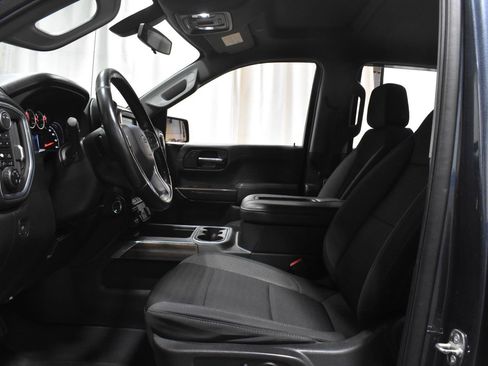 Used 2021 Chevrolet Silverado 1500 LT Trail Boss w/ Convenience Package II AWD/4WD image 3