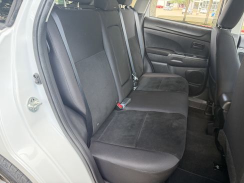 Used 2013 Mitsubishi Outlander Sport ES FWD image 13
