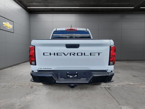 New 2026 Chevrolet Colorado W/T w/ WT Custom Package AWD/4WD image 4