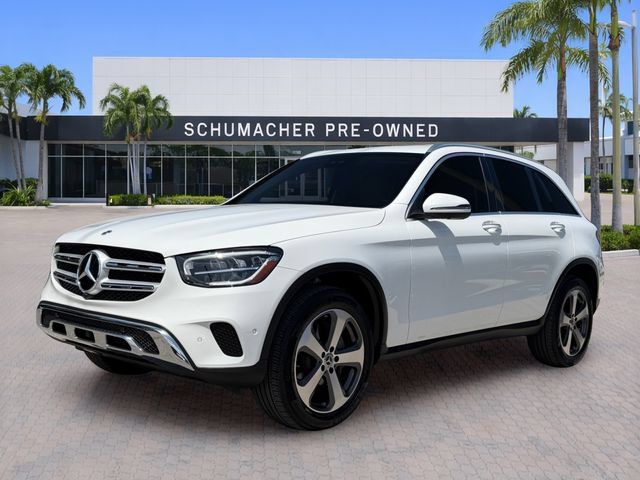 Used 2022 Mercedes-Benz GLC 300 4MATIC image 3
