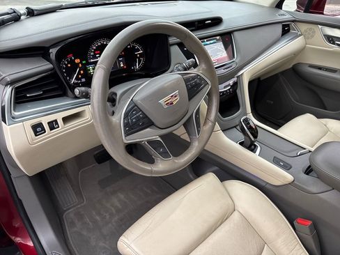 Used 2017 Cadillac XT5 Luxury image 17