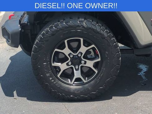 Used 2021 Jeep Wrangler Unlimited Rubicon AWD/4WD image 10