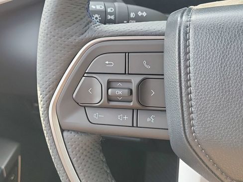 New 2026 Toyota Tundra Platinum w/ TRD Off-Road Package AWD/4WD image 9