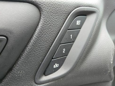 Used 2023 GMC Acadia AT4 w/ Technology Package image 9