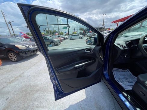 Used 2014 Ford Escape SE FWD image 3