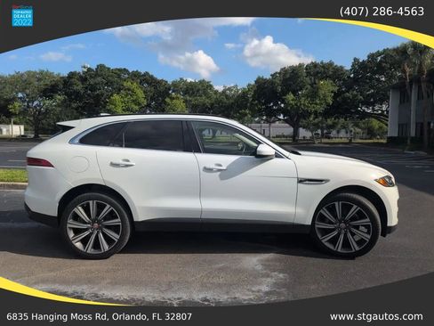 Used 2017 Jaguar F-PACE Prestige AWD/4WD image 6