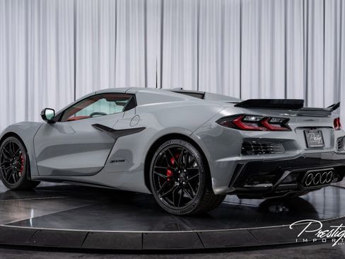 Used 2024 Chevrolet Corvette Z06 w/ Battery Protection Package image 17