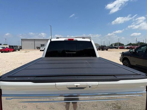 Used 2023 Ford F250 Platinum AWD/4WD image 12