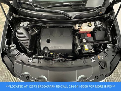Used 2023 Chevrolet Traverse LS FWD image 29