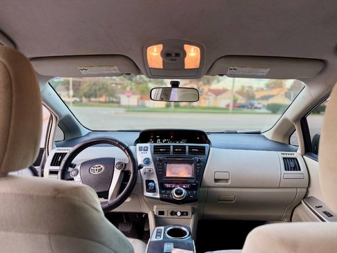 Used 2012 Toyota Prius V Three FWD image 16