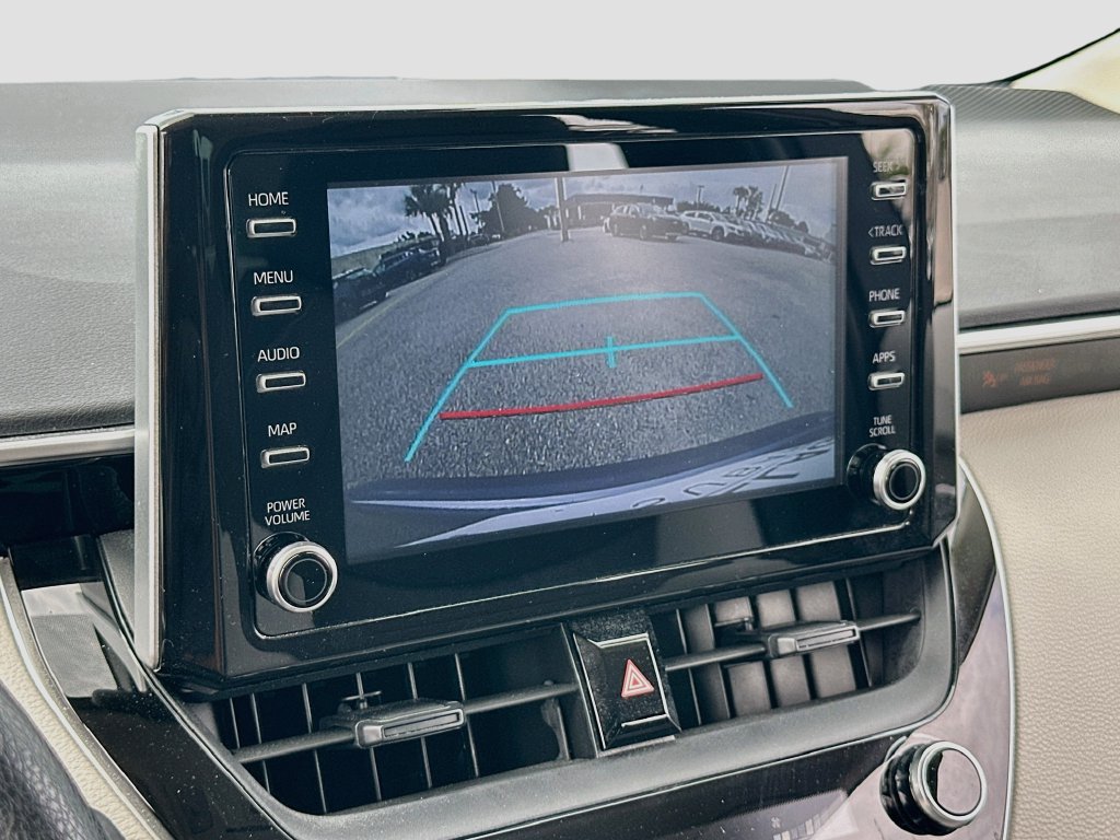 Used 2020 Toyota Corolla LE FWD image 13